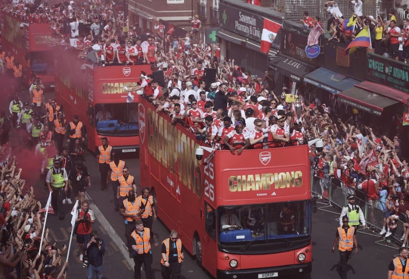 Arsenal Celebrate EPL Title with Bus Parade After PSG Loss