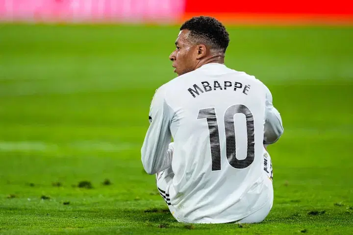 Mbappé Told to Prove Commitment to Real Madrid by Arbeloa