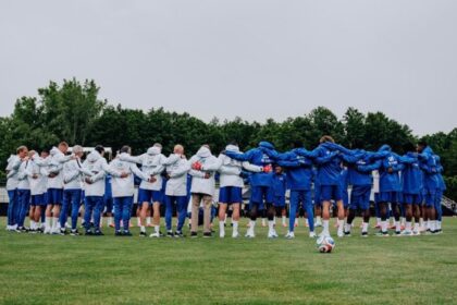 Deschamps Leaves France Camp After Mother’s Death