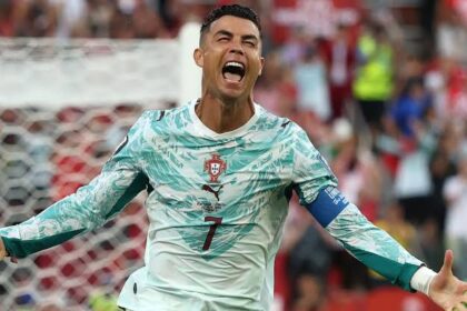 Ronaldo Scores as Portugal Edge Croatia 2-1 to Reach World Cup Last 16